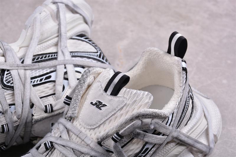 Balenciaga 3XL Extreme Lace Sneaker "Worn-Out/White" фото № 7
