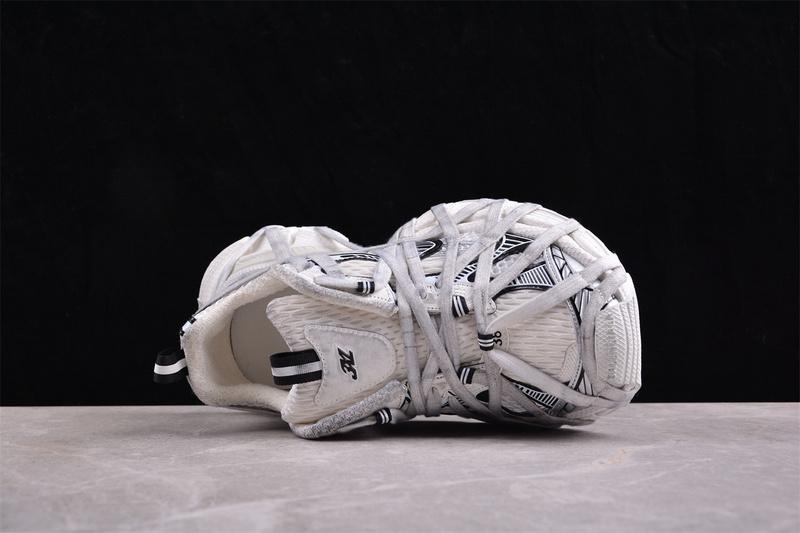 Balenciaga 3XL Extreme Lace Sneaker "Worn-Out/White" фото № 9
