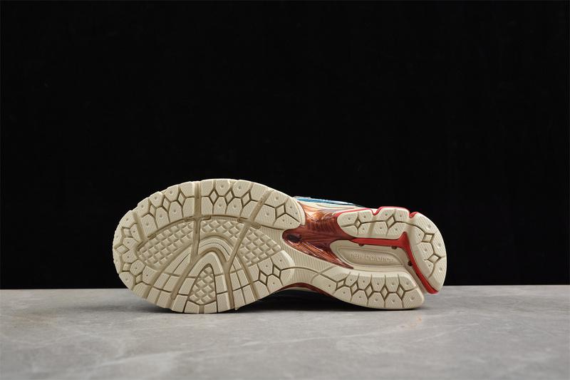 Footpatrol x New Balance 1906R "X-Ray" фото № 4