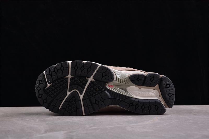 New Balance 2002R "Protection Pack Driftwood" фото № 4