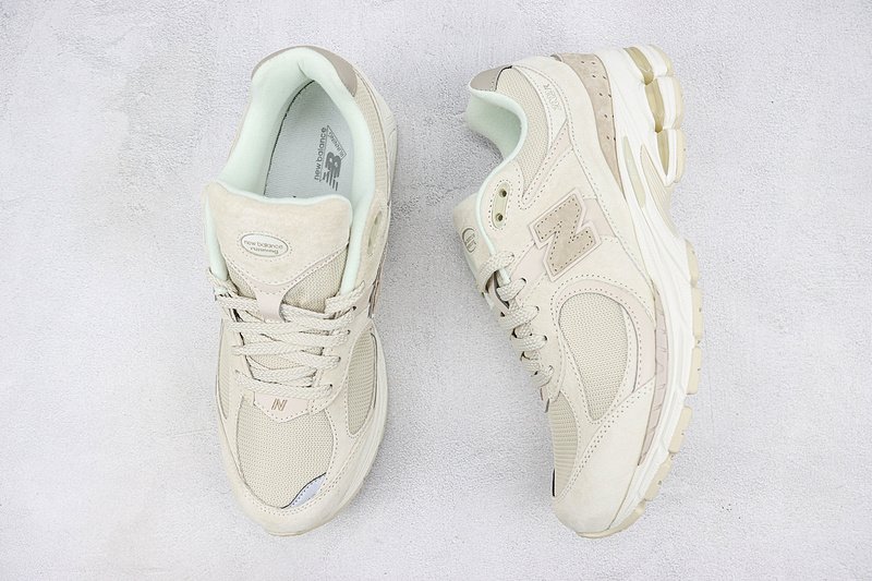 New Balance 2002R "Beige" фото № 6