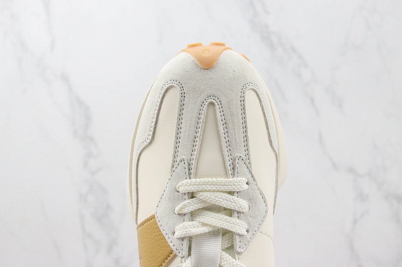 New Balance 327 "Golden Beige" фото № 4