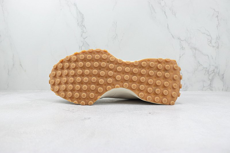 New Balance 327 "Golden Beige" фото № 8