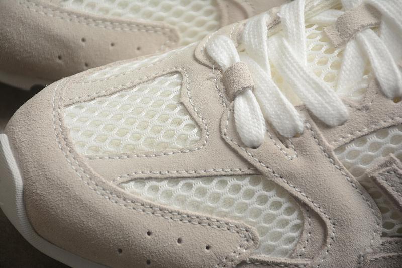 Miu Miu x New Balance 530 "Neutral Sands" фото № 4