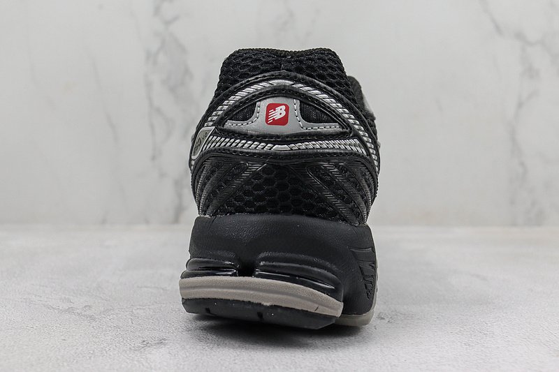 New Balance 860v2 "Black" фото № 9