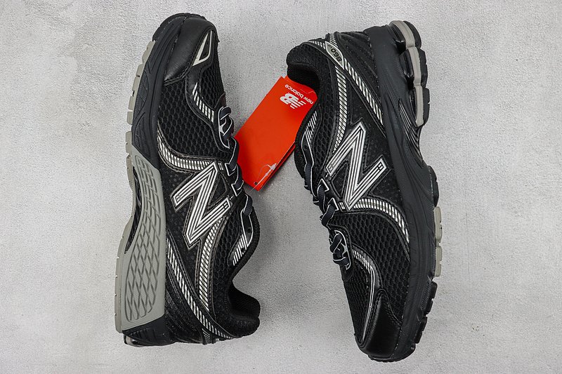 New Balance 860v2 "Black" фото № 7