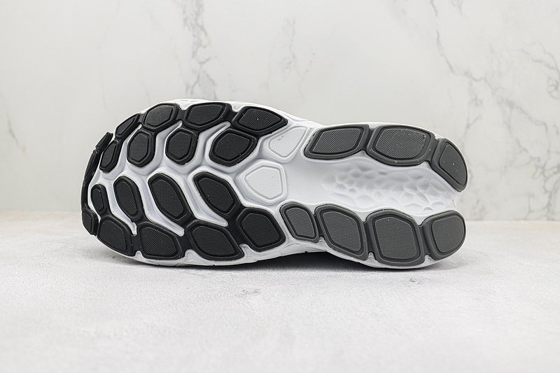 New Balance Fresh Foam X More V4 "Grey/White" фото № 8