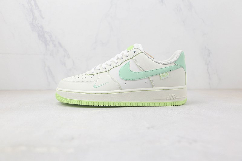 Nike Air Force 1 07 Low "QS Sail/White/Mint/Mini Swoosh" фото № 2