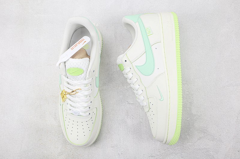 Nike Air Force 1 07 Low "QS Sail/White/Mint/Mini Swoosh" фото № 7