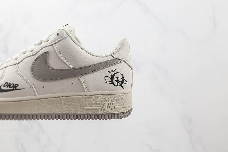 Dior x Nike Air Force 1 Low "White/Black Swoosh" фото № 3