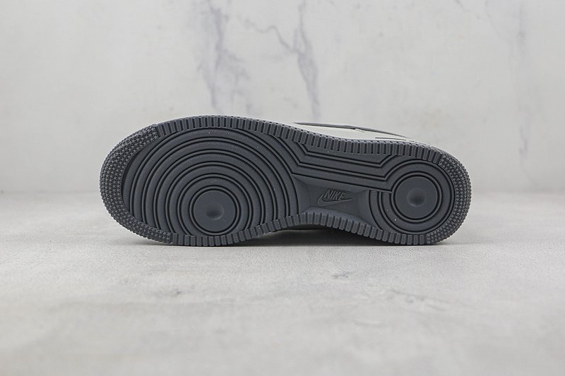 Nike Air Force 1 Low "Carbon Gray" фото № 8