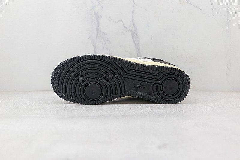 Nike Air Force 1 Low "White/Woolen Black" фото № 8