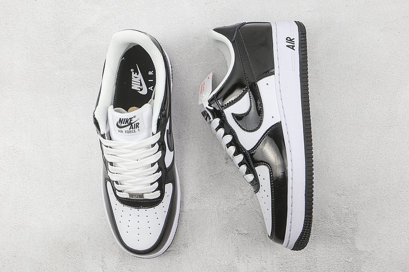 Nike Air Force 1 Low "Laking Leather/Panda" фото № 6