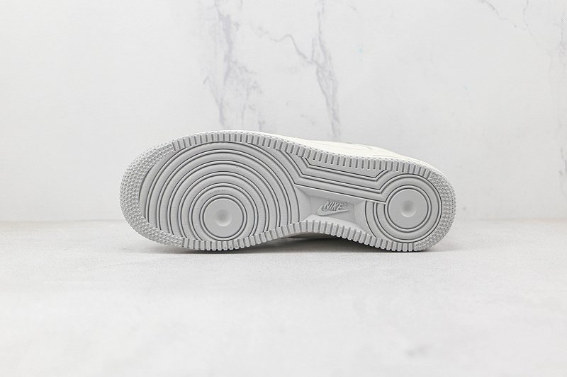 Bape x Nike Air Force 1 07 Low "White/Blue" фото № 8