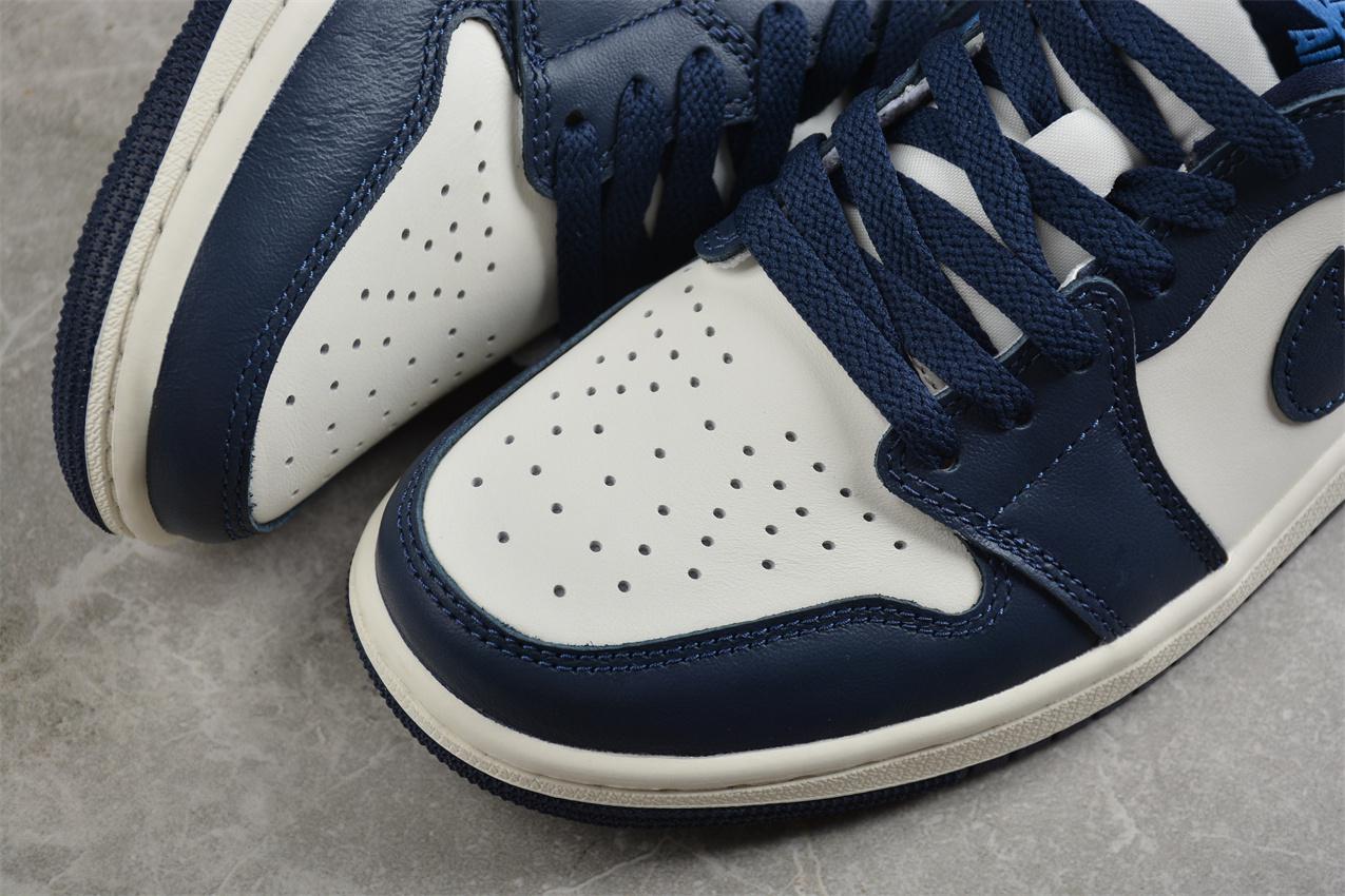 Nike Air Jordan 1 Retro Low OG "Obsidian UNC" фото № 7