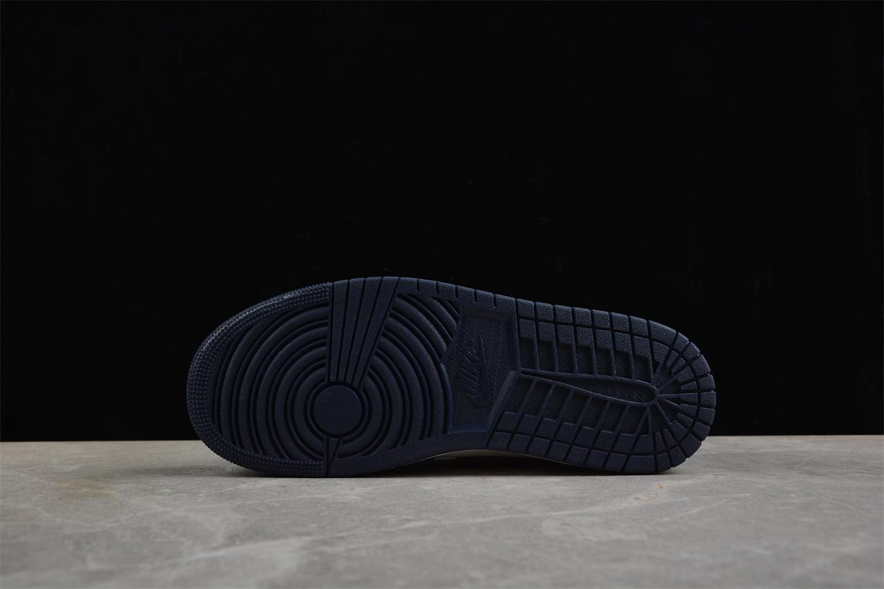 Nike Air Jordan 1 Retro Low OG "Obsidian UNC" фото № 4