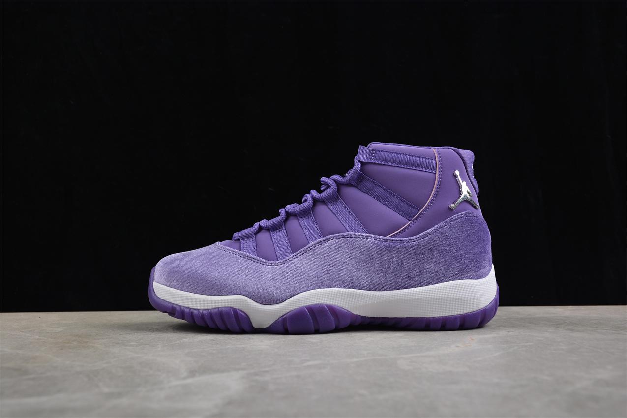 Nike Air Jordan 11 "Purple Rain" фото № 2