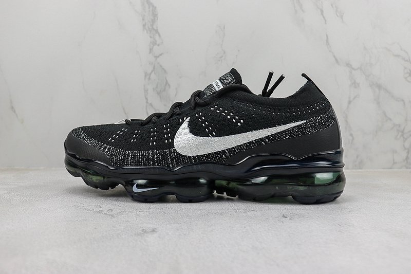 Nike Air VaporMax 2023 Flyknit "Oreo" фото № 2