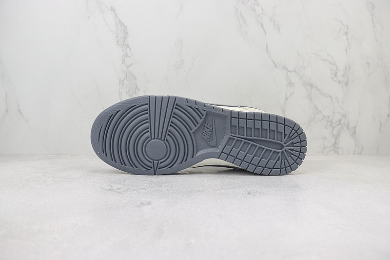 Stussy x Nike Dunk Low "Warmed Silver/Cream White" фото № 8