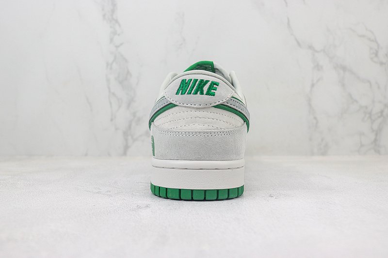 The North Face x Nike Dunk Low "Silver Grey/Emerald Green" фото № 9