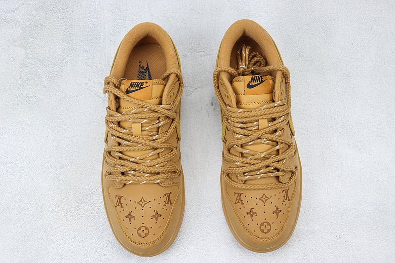 Louis Vuitton x Nike Dunk Low "Tawny Beige/Monogram/Double Lacing" фото № 7