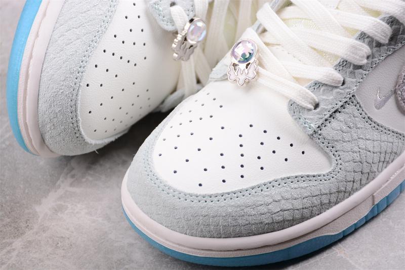 Nike Dunk Low LX "Just Do It" фото № 3