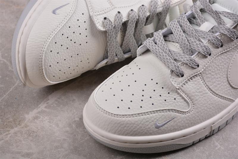 Nike Dunk Low "Triple White" фото № 4