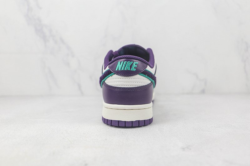 Nike Dunk Low "Chenille Swoosh" фото № 8