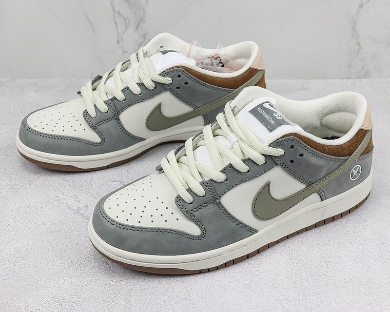 Nike SB Dunk Low "Swoosh Logo" фото № 5