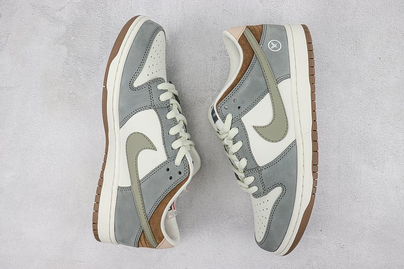 Nike SB Dunk Low "Swoosh Logo" фото № 6