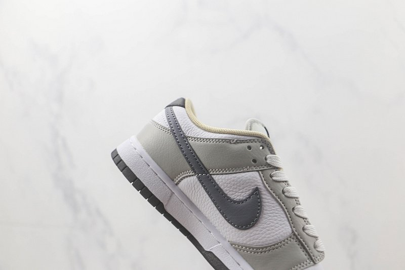 Nike Dunk Low "Stencil Swoosh" фото № 3