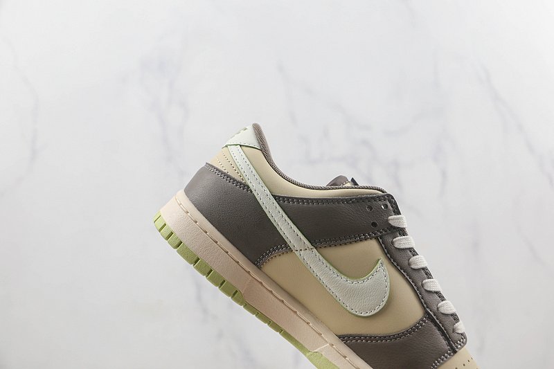 Nike Dunk Low "Milk Tea" фото № 3