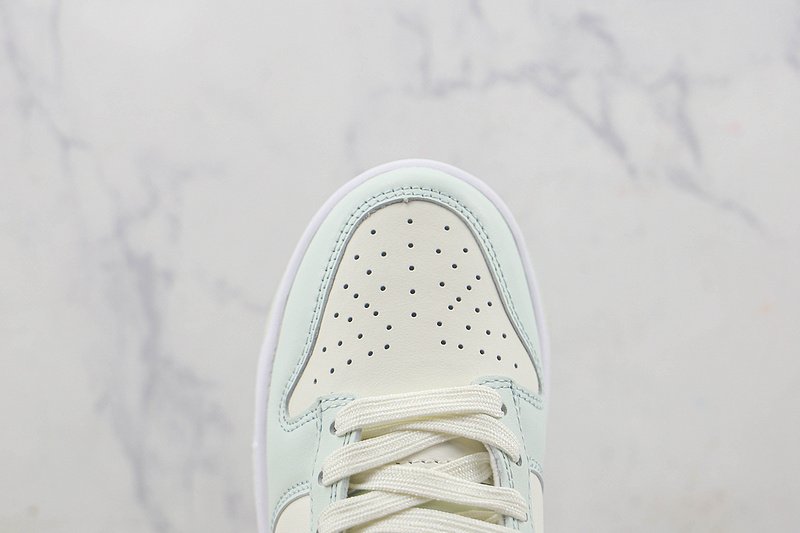 Nike Dunk Low "Barely Green" фото № 4