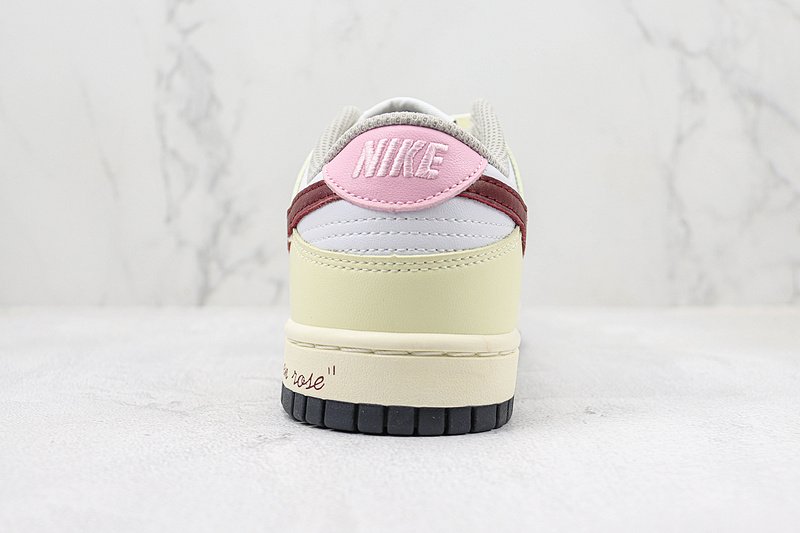 Nike Dunk Low "La vie en rose" фото № 8