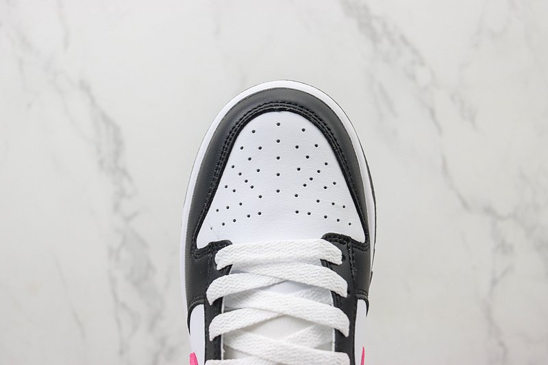 Nike Dunk Low "Black/Fierce Pink" фото № 4