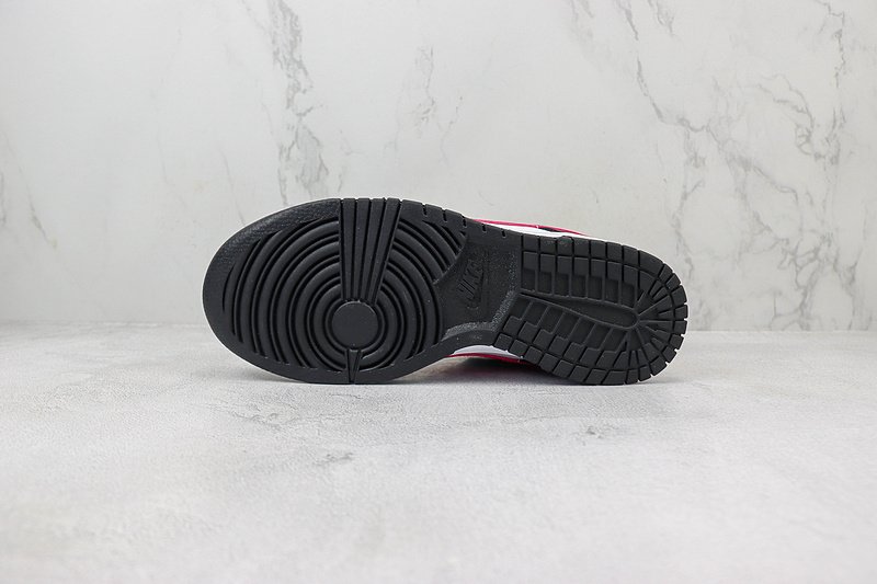 Nike Dunk Low "Black/Fierce Pink" фото № 8