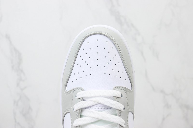 Nike Dunk Low "White/Wolf Grey/Black" фото № 4
