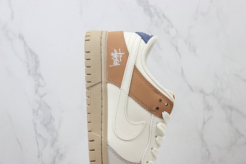 Stussy x Nike Dunk Low "Cream/Gossamer/Beige" фото № 3