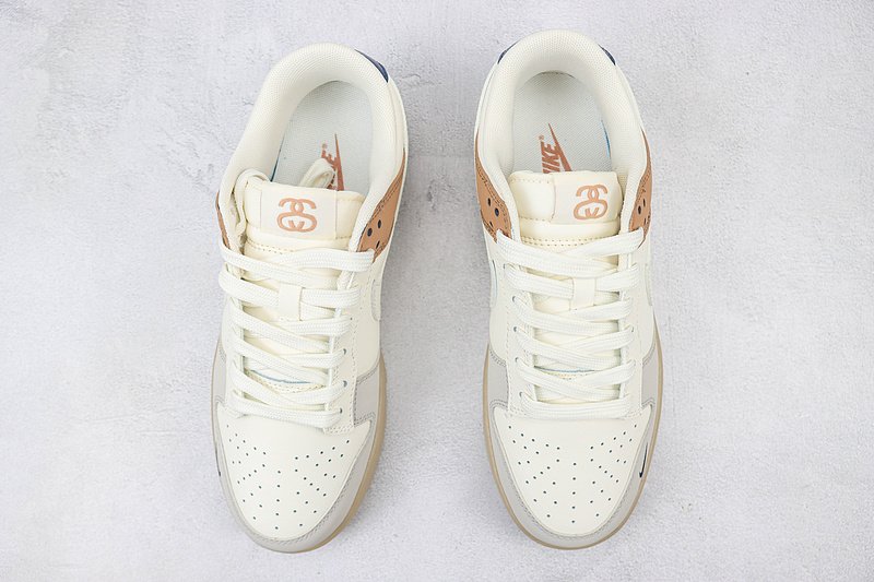 Stussy x Nike Dunk Low "Cream/Gossamer/Beige" фото № 7