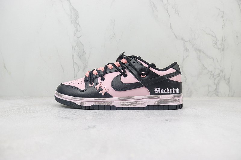 Nike Dunk Low "Blackpink Crosses" фото № 2