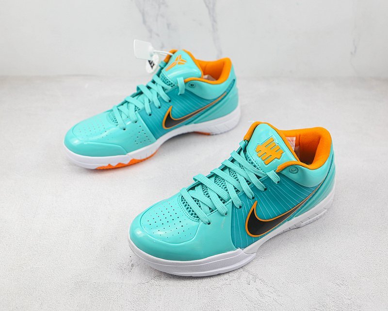 Undefeated x Nike Zoom Kobe 4 Protro "Hyper Jade" фото № 5