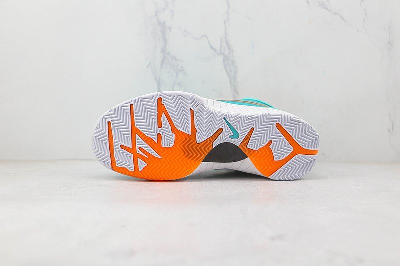 Undefeated x Nike Zoom Kobe 4 Protro "Hyper Jade" фото № 8