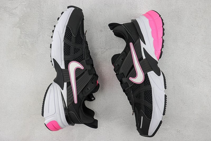 Nike Runtekk "Black/White/Pink" фото № 6