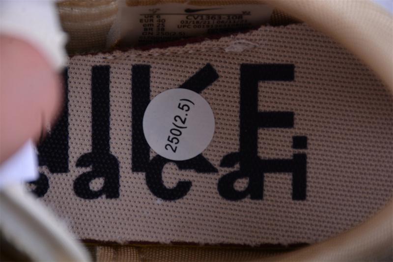 Nike Sacai x VaporWaffle "Milk Tea" фото № 9