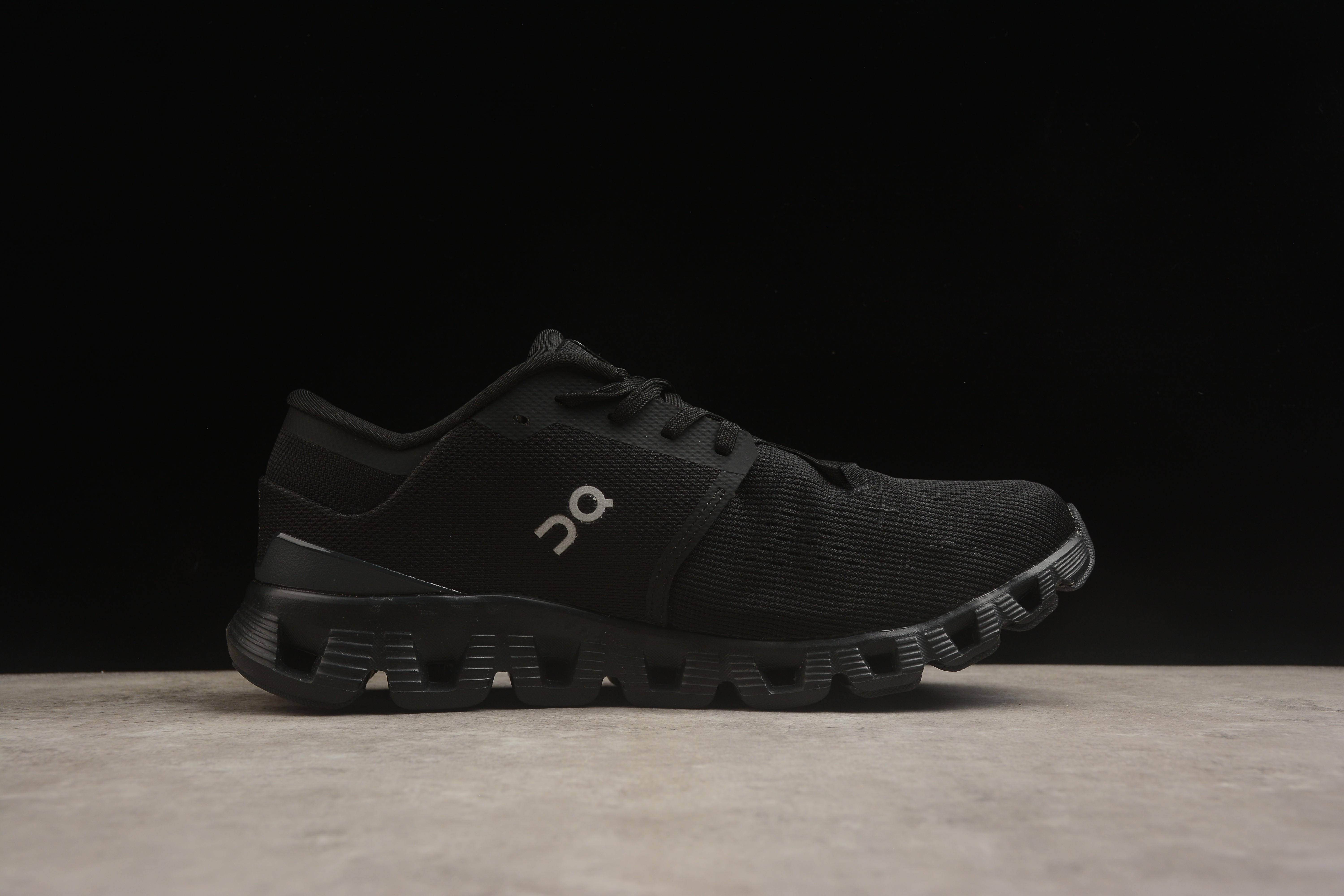 On Cloud X 4 "Black" фото № 2