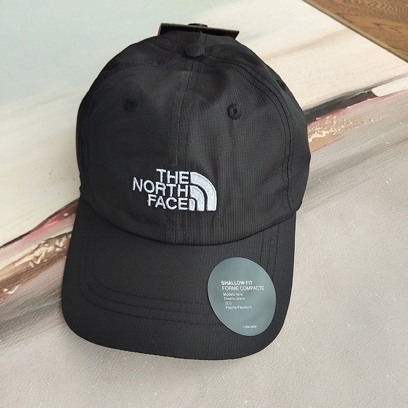 Кепка The North Face With Sticker And Logo "Black" фото № 2