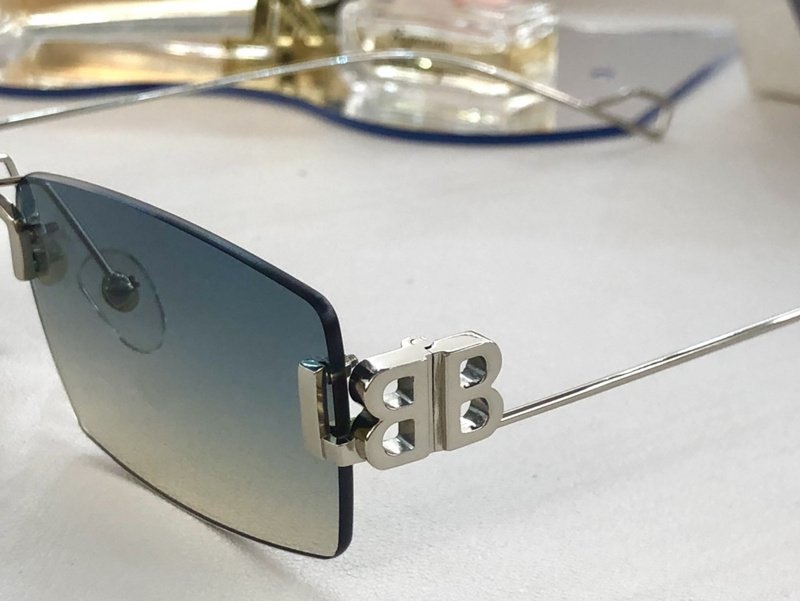 Солнцезащитные очки Balenciaga Thin Frame And Temples Decorated "Blue/Beige" фото № 5