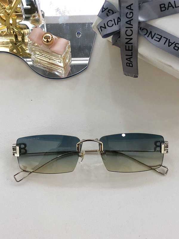 Солнцезащитные очки Balenciaga Thin Frame And Temples Decorated "Blue/Beige" фото № 6