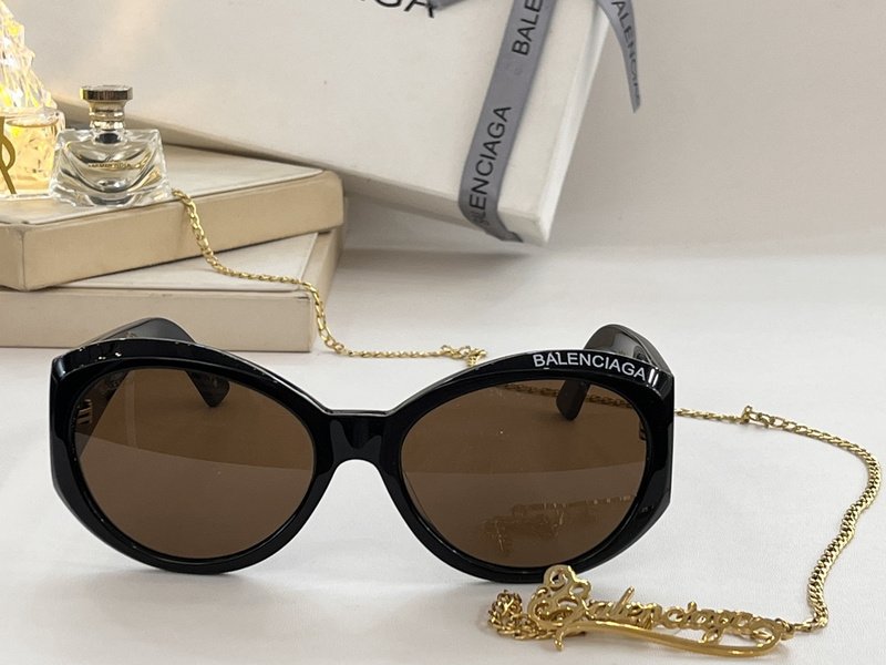 Солнцезащитные очки Balenciaga Round Shaped And One Side Inscription "Black/Brown" фото № 2