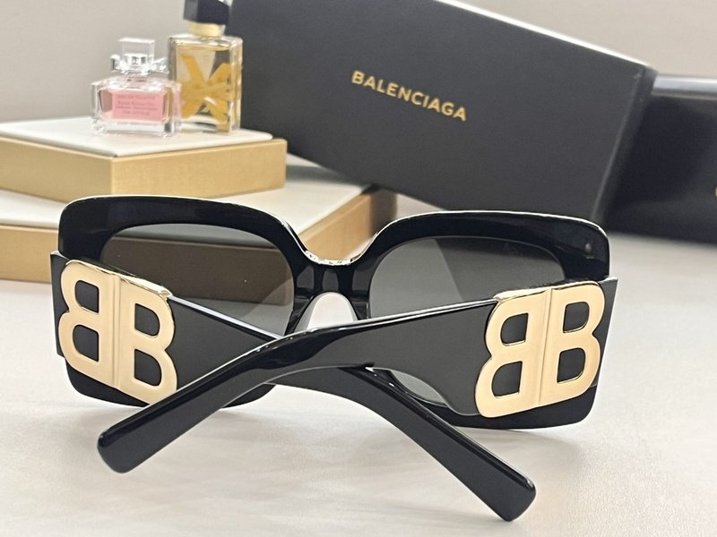 Солнцезащитные очки Balenciaga Wide Glasses Temples With Letters "Black/Gold" фото № 3